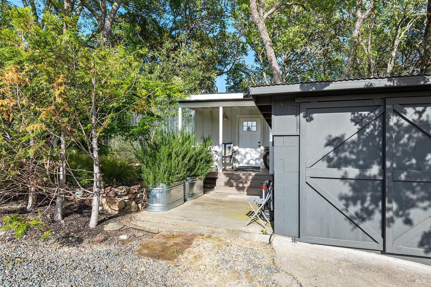 5222 No Name Road