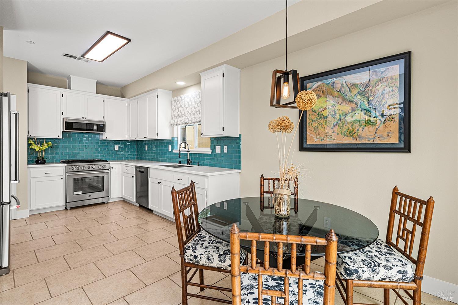 324 Moonlight Cir