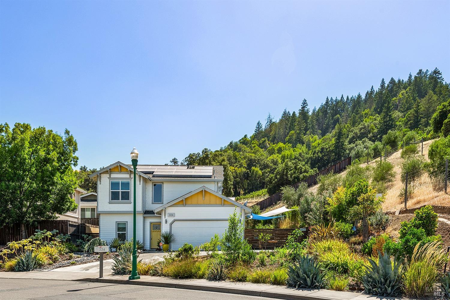 324 Moonlight Cir