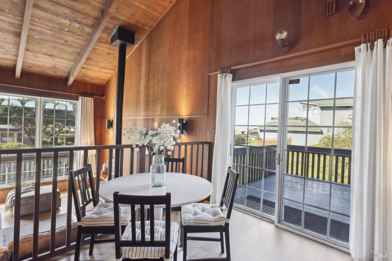 150 Oceana Dr