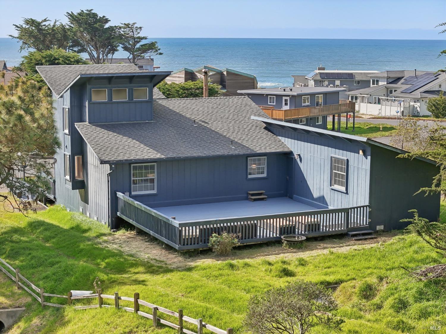 150 Oceana Dr