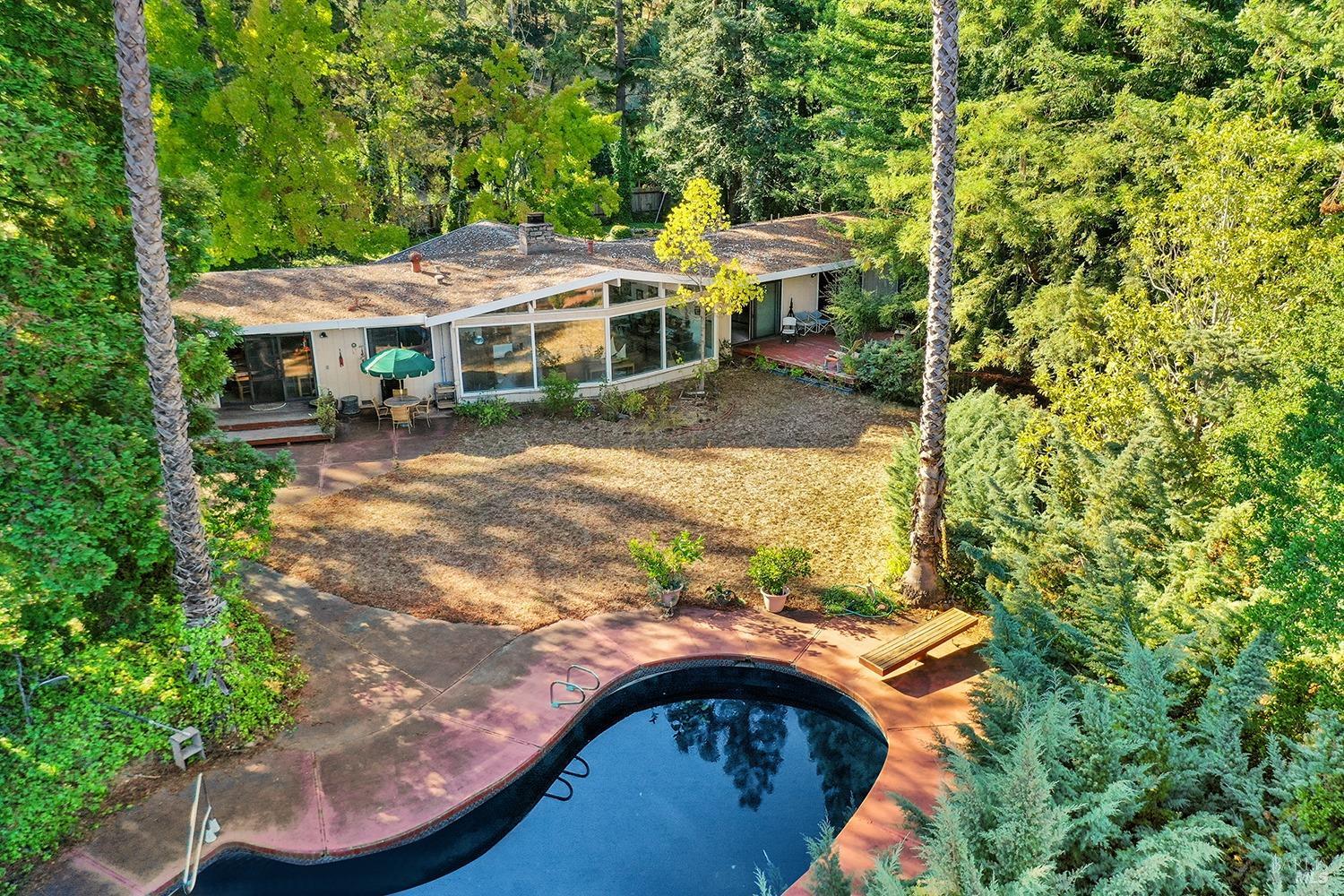 1039 Westside Rd