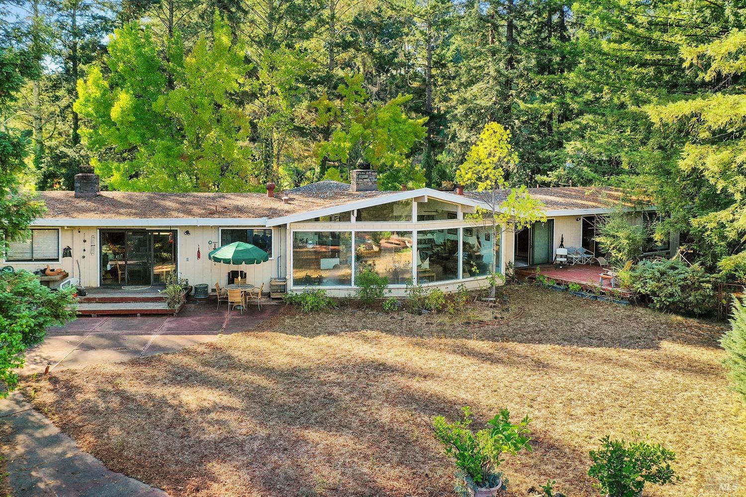 1039 Westside Rd