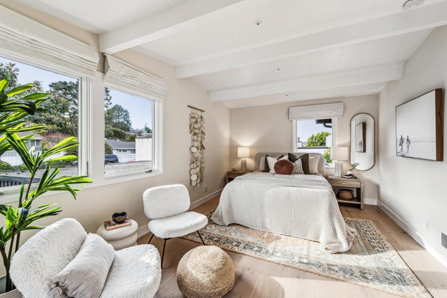 284 San Rafael Avenue