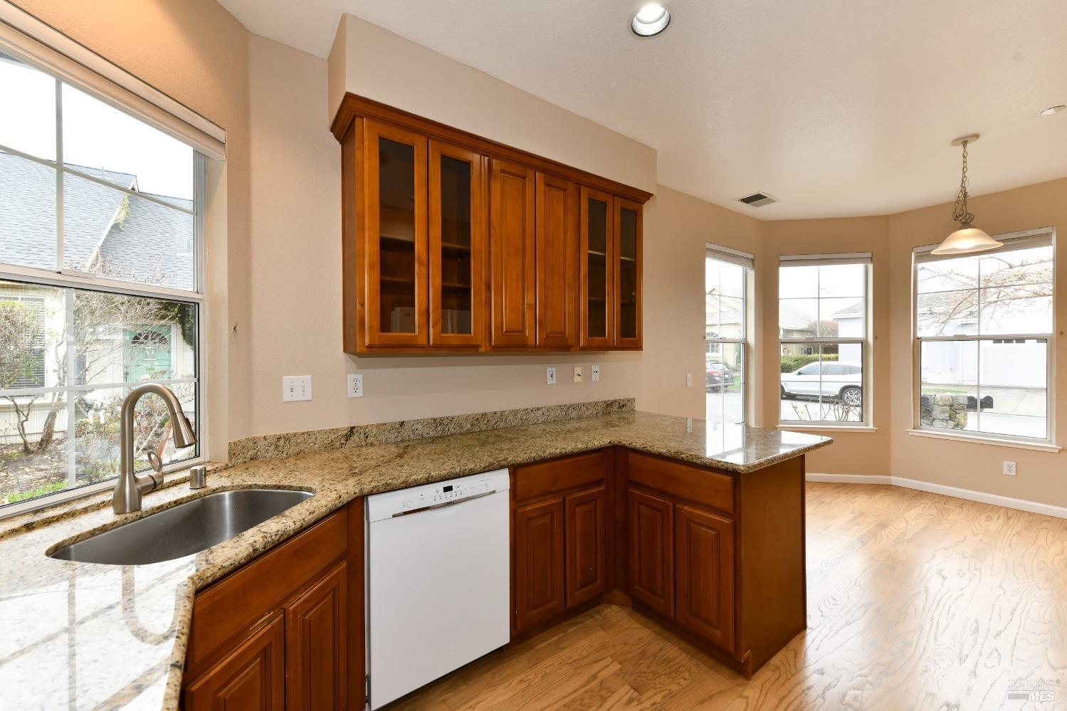 833 Peggy Lee Ct