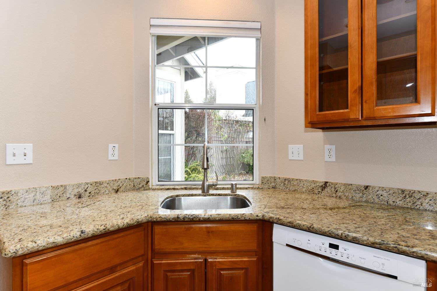 833 Peggy Lee Ct