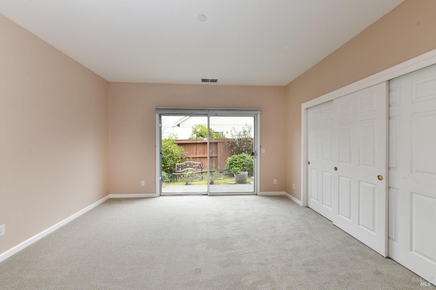 833 Peggy Lee Ct