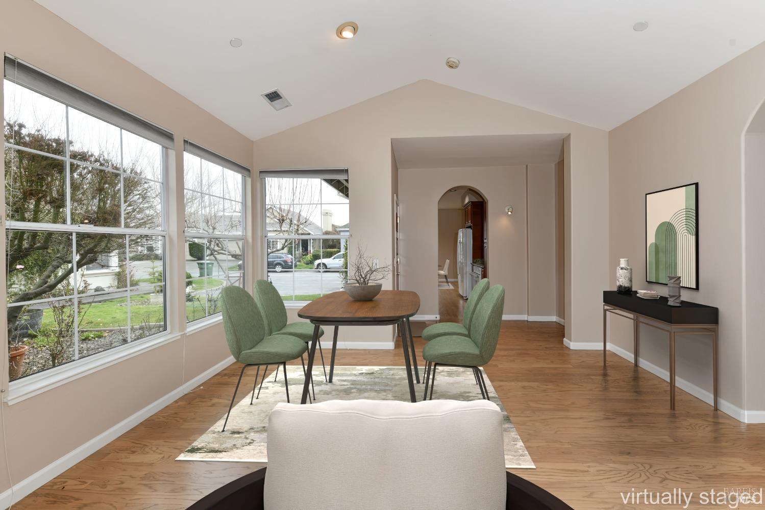 833 Peggy Lee Ct