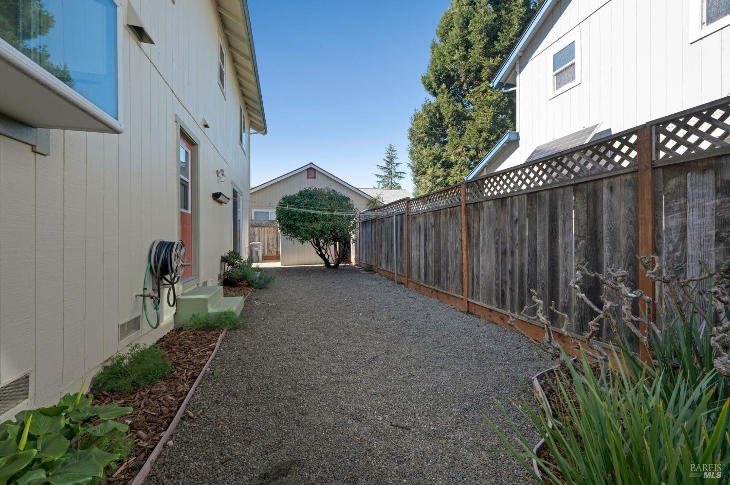 1905 Belair Way