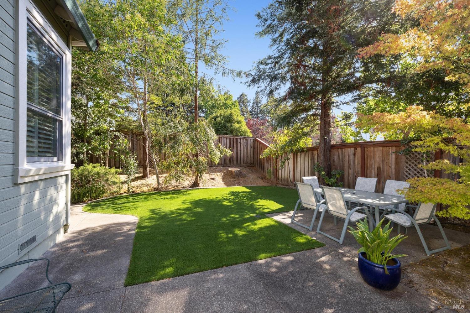 322 Elderberry Dr