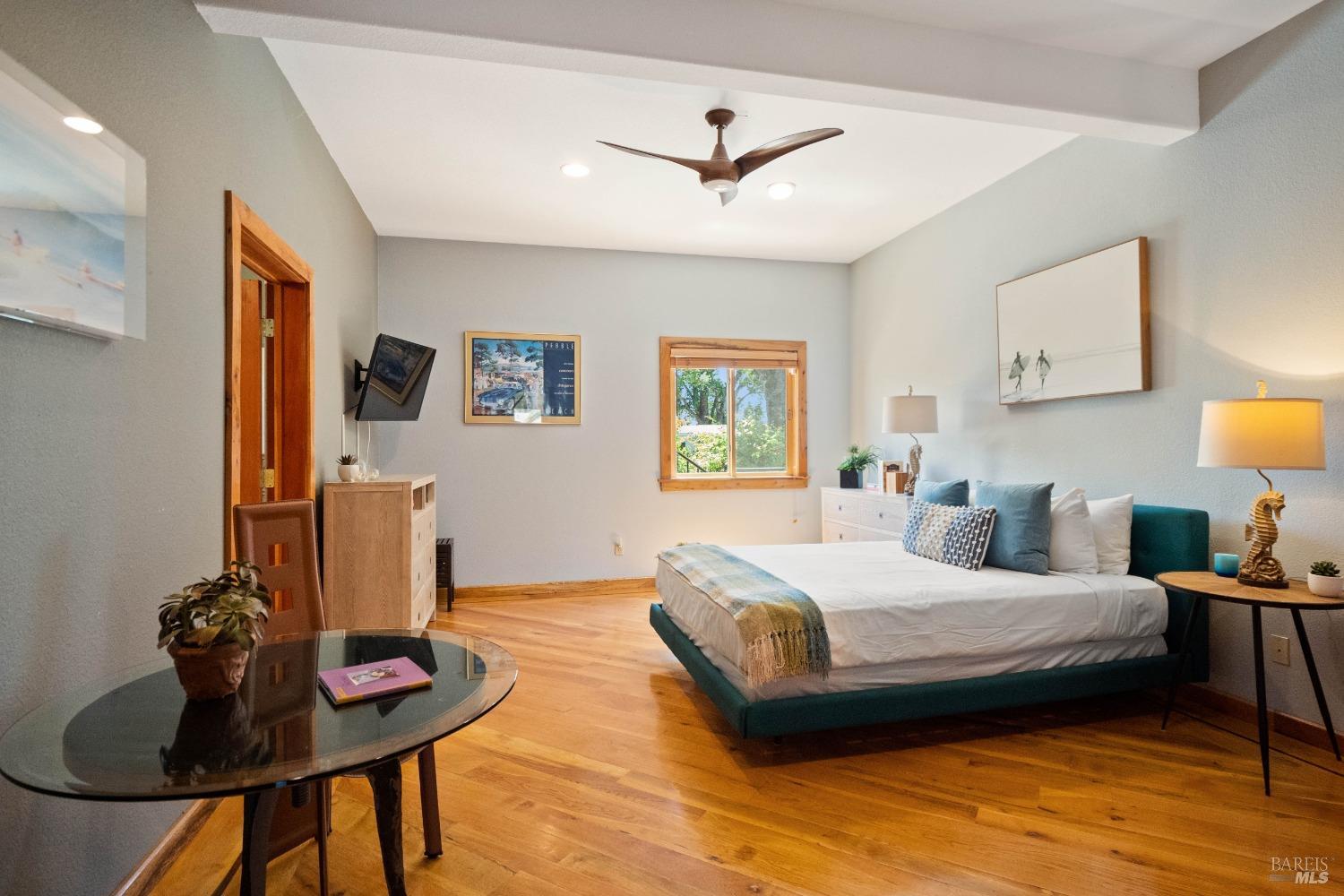 6055 East 20 Highway