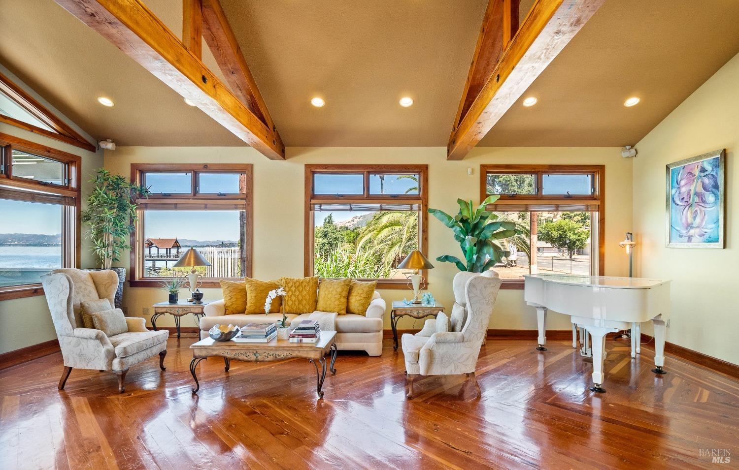 6055 East 20 Highway