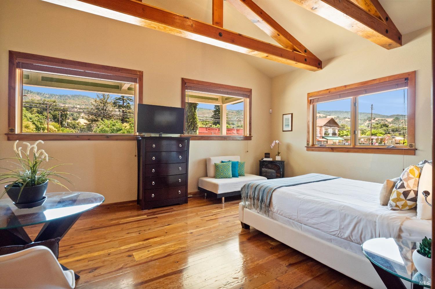 6055 East 20 Highway