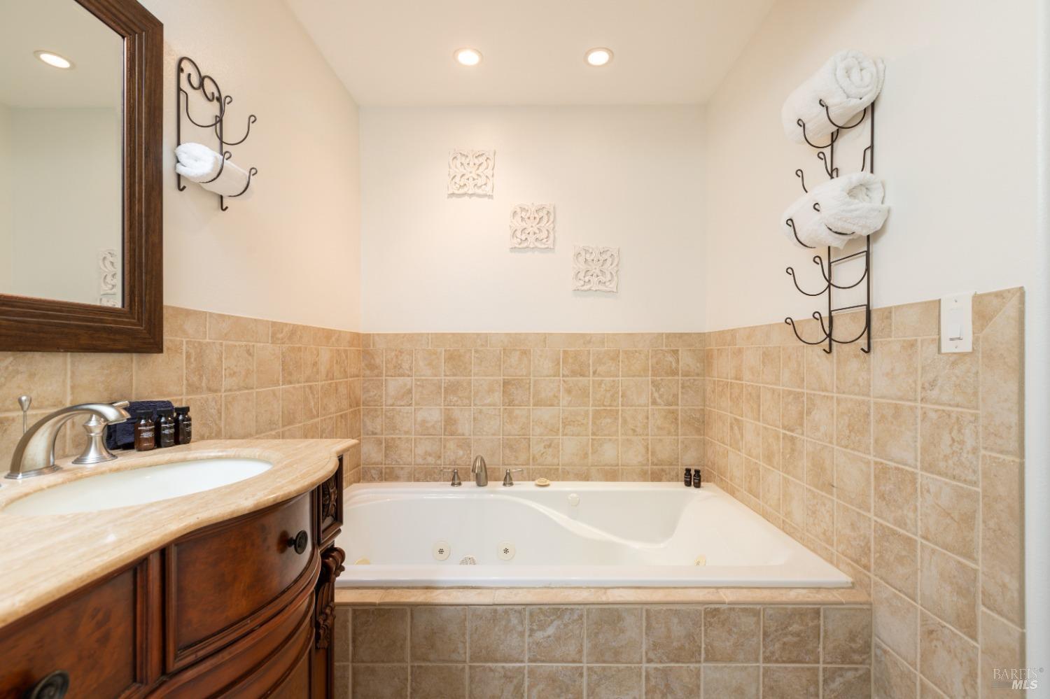 2508 Rancho Cabeza Dr