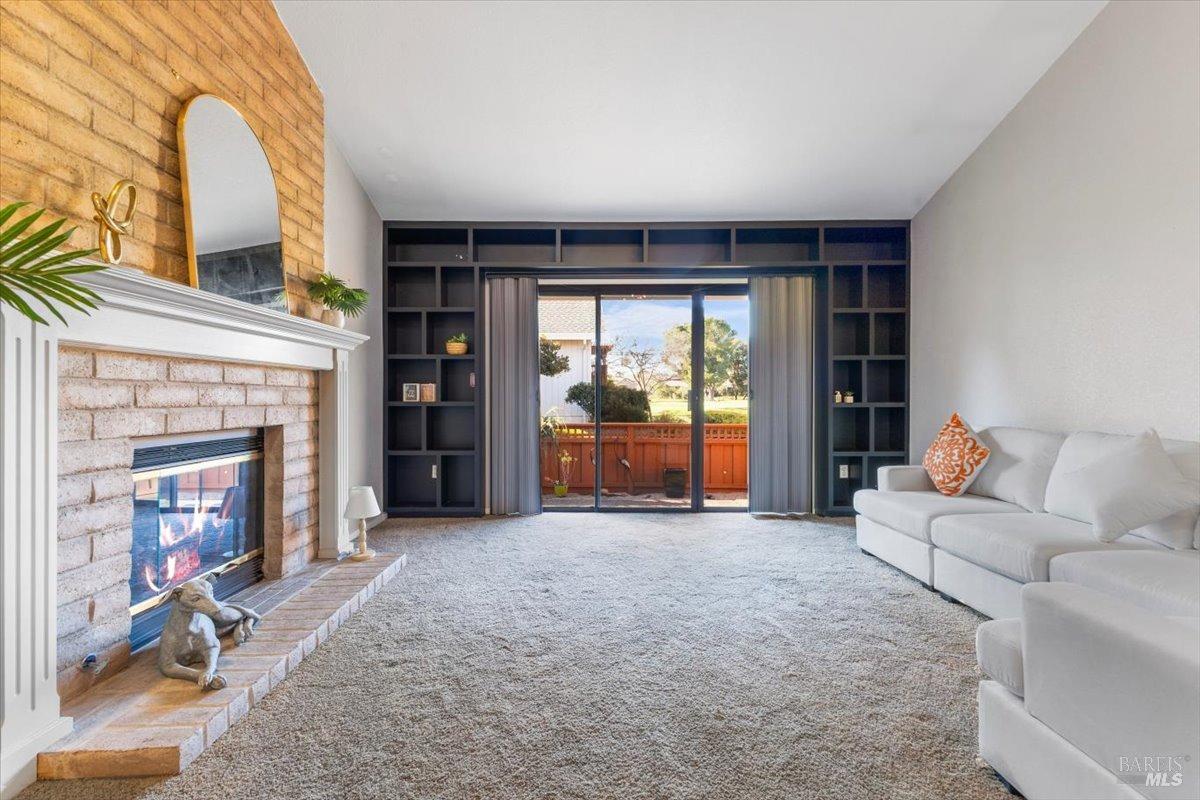 8391 Oakmont Dr