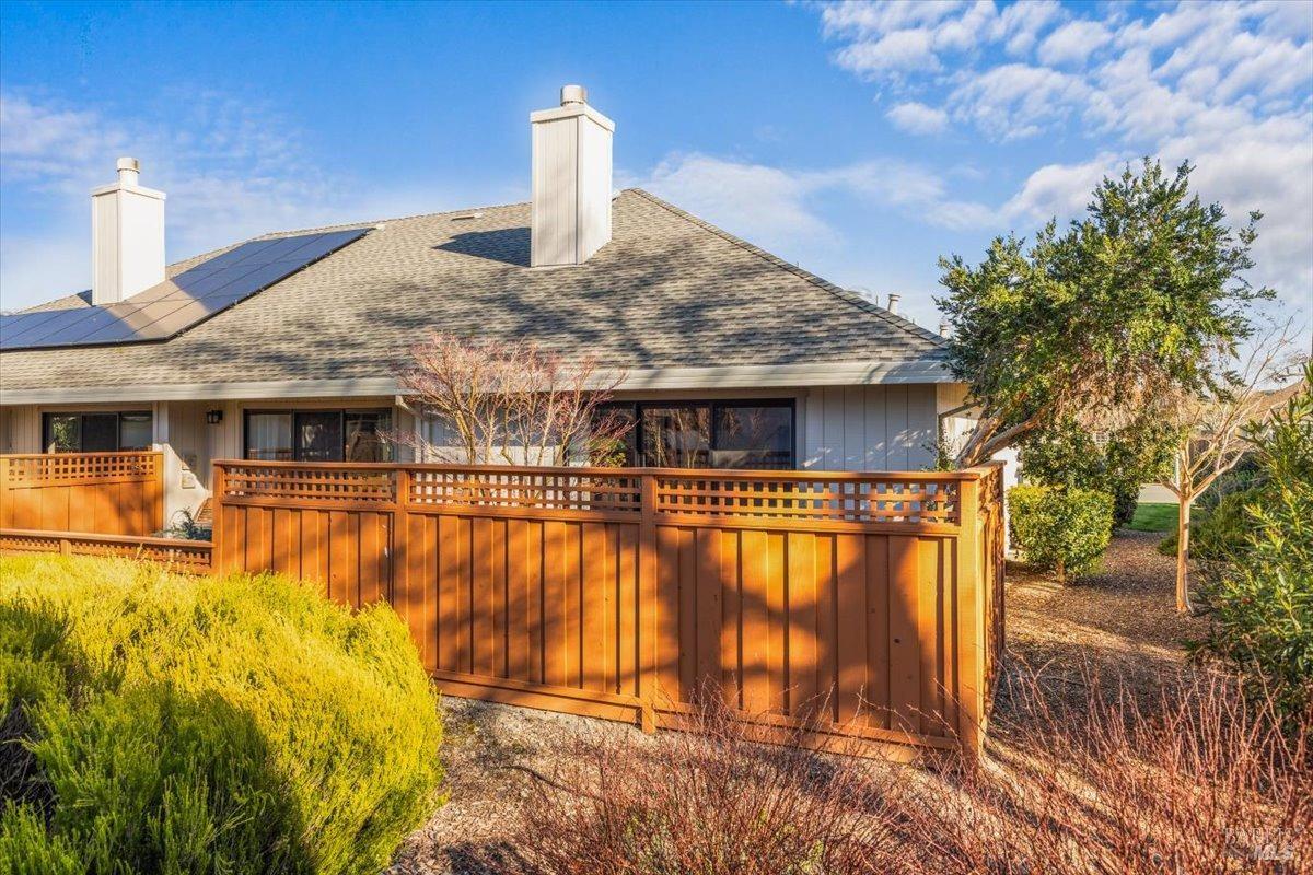 8391 Oakmont Dr