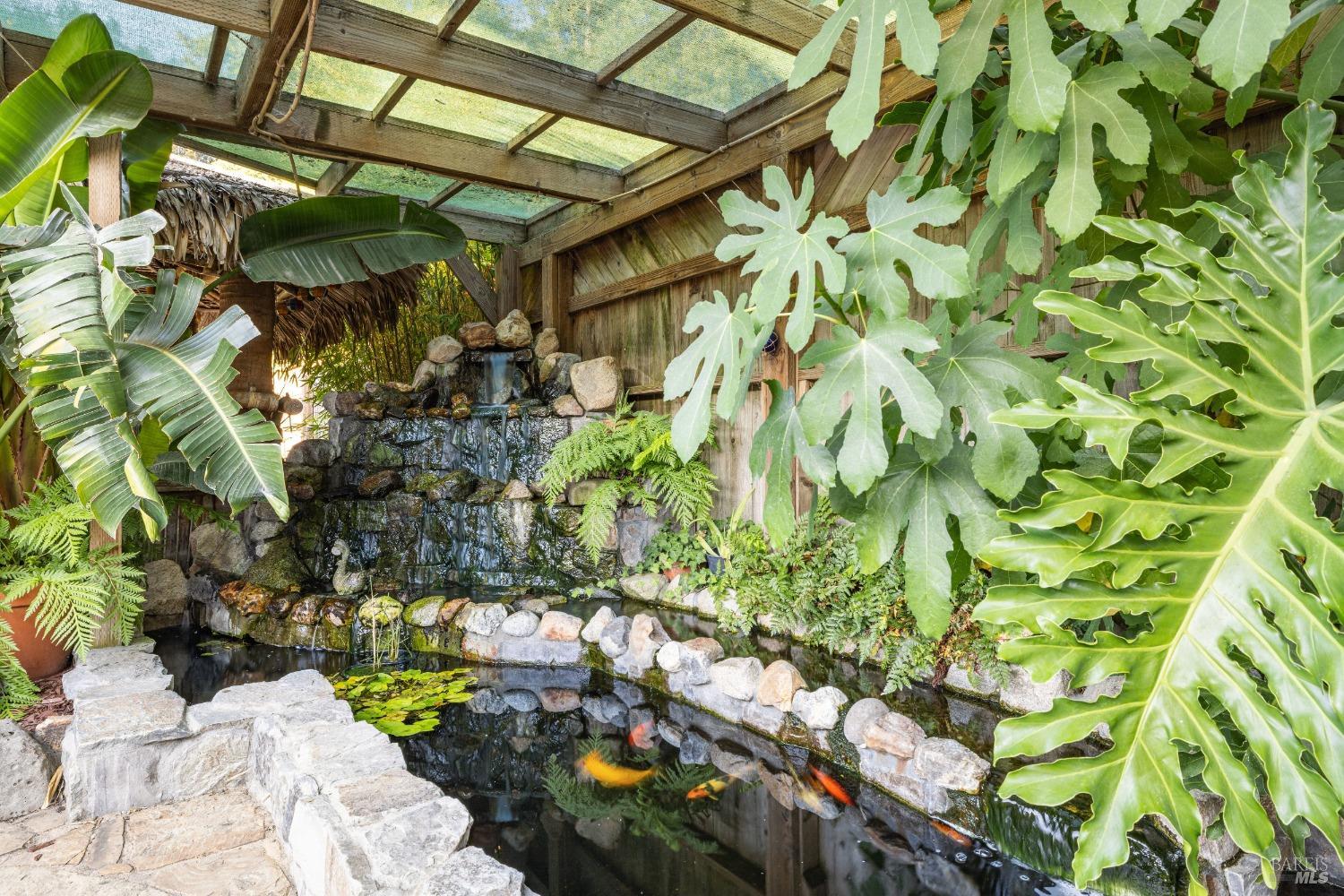 160 W Cotati Oaks Ct