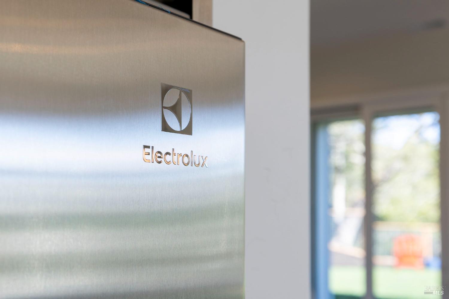 3712 Crown Hill Drive