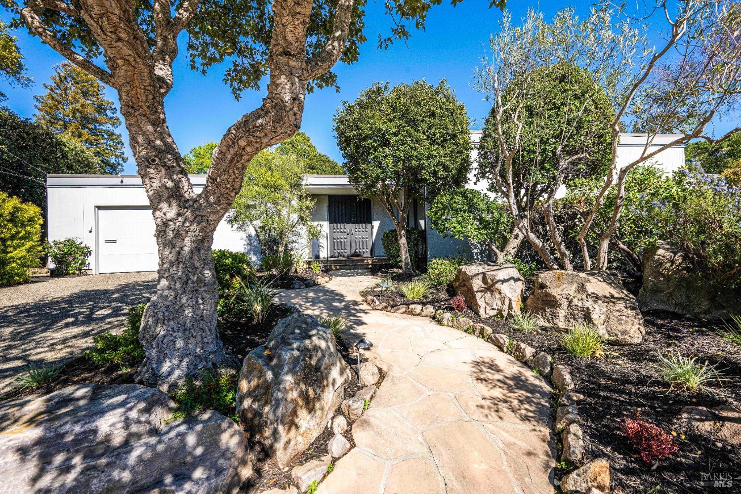 62 Lochinvar Rd