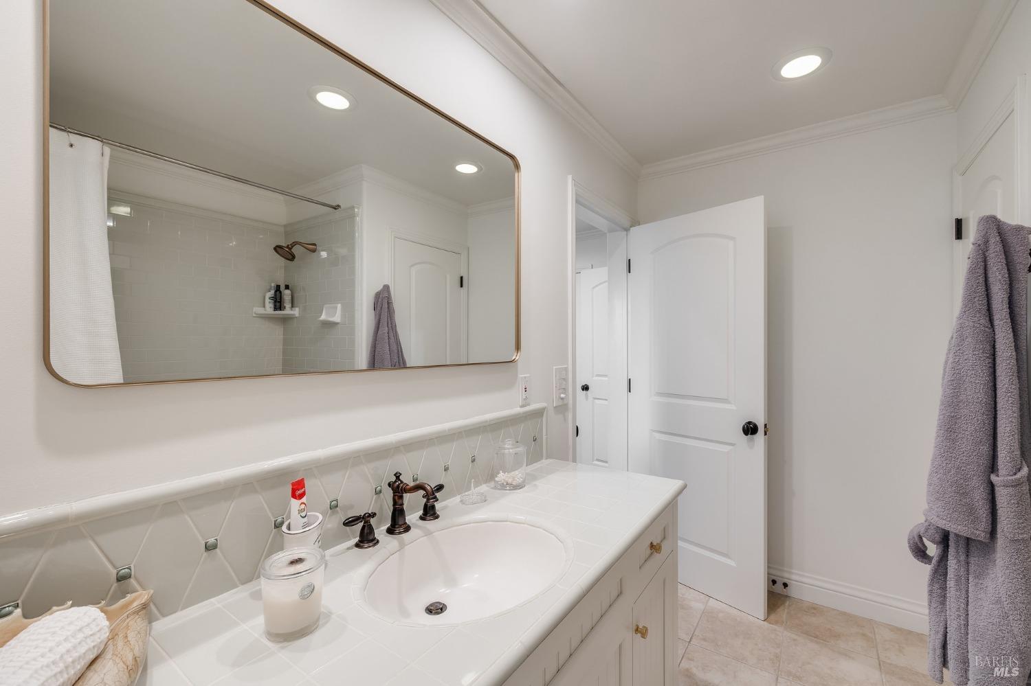 75 2nd Street E