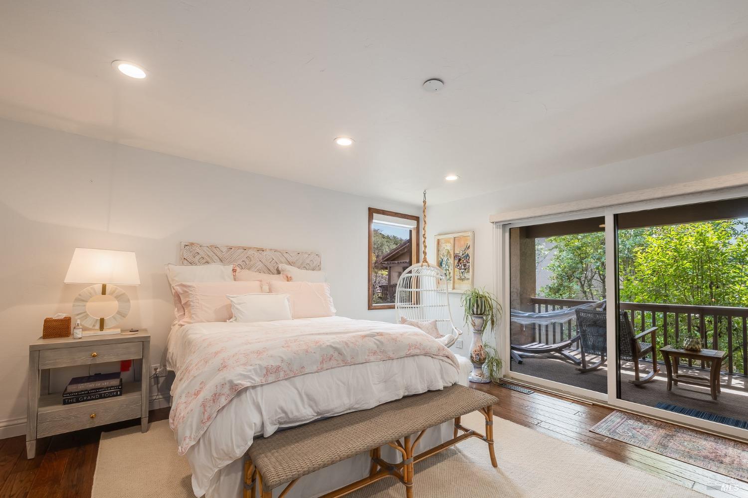 75 2nd Street E