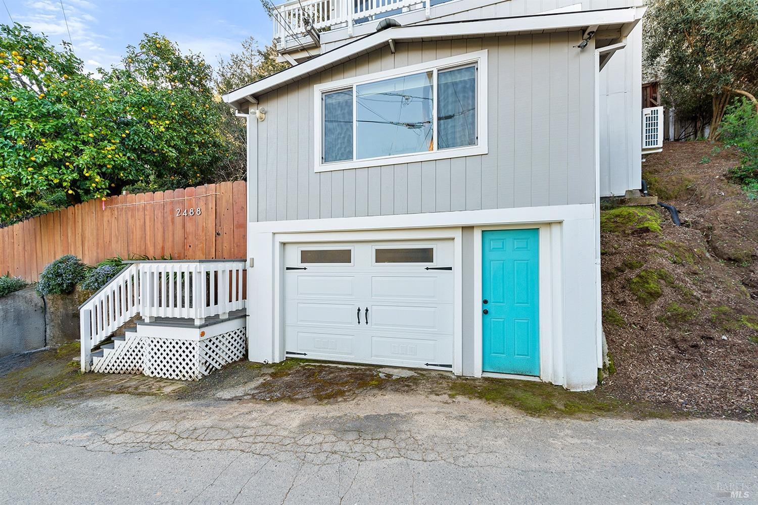 2488 Riverview Dr