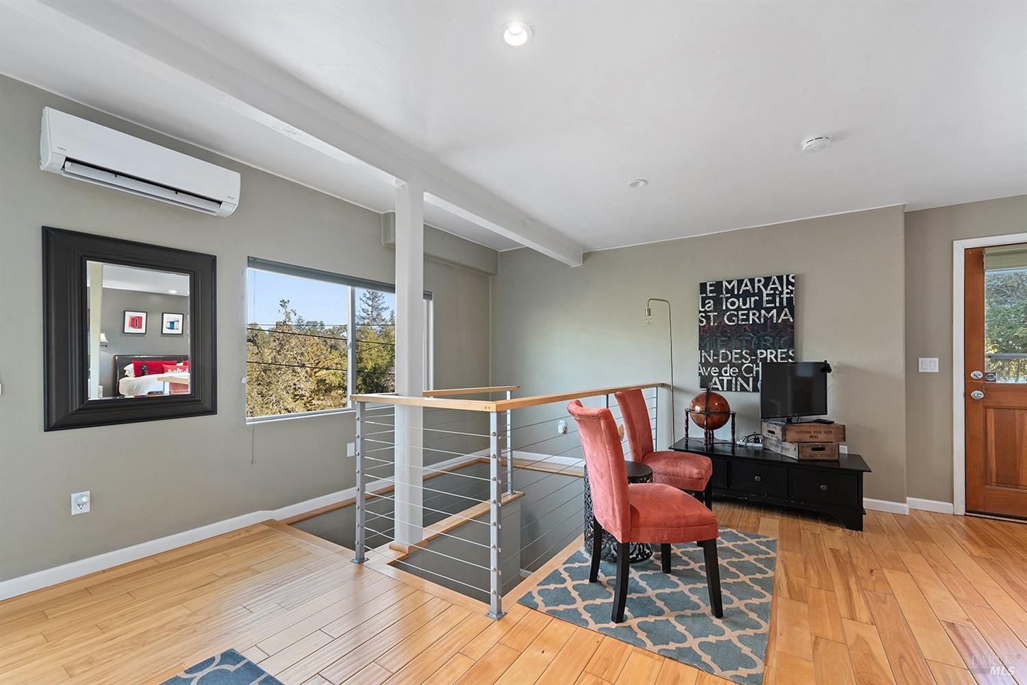 2488 Riverview Dr