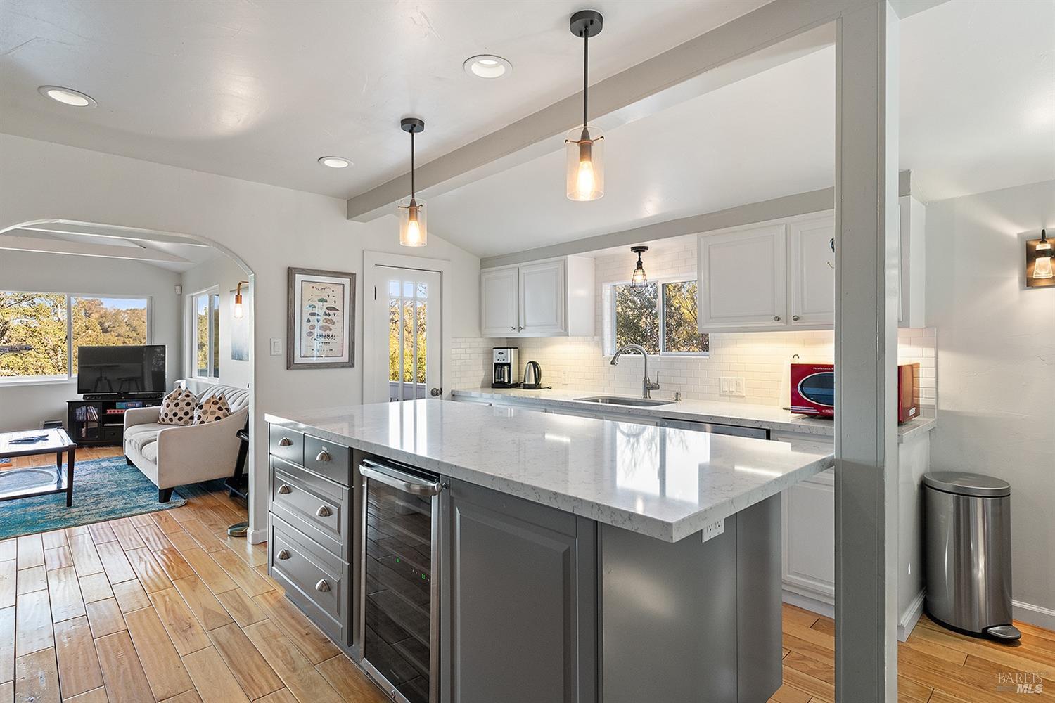 2488 Riverview Dr