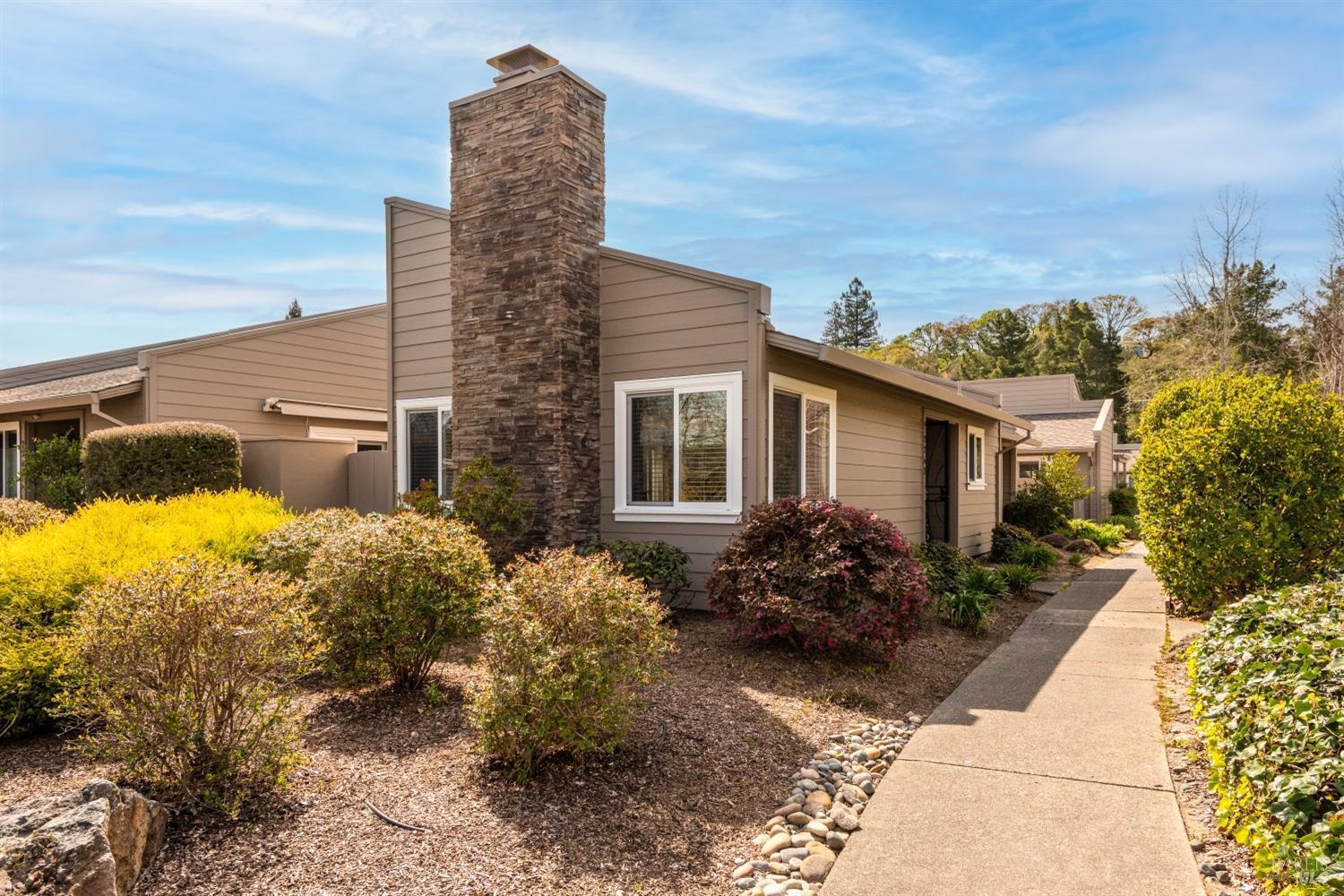 2263 Knolls Hills Circle