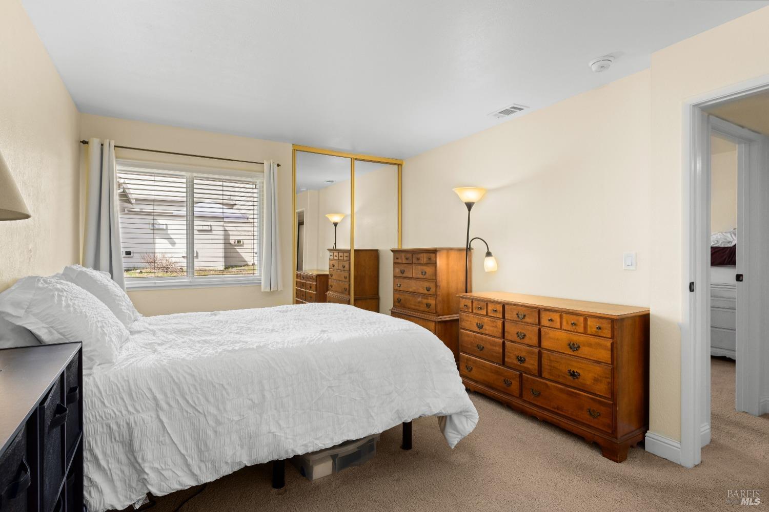 2263 Knolls Hills Circle