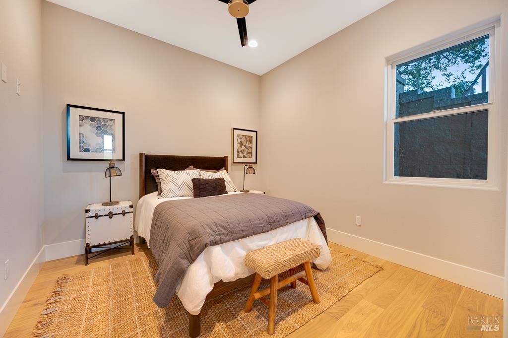 22 Oak Knoll Ct