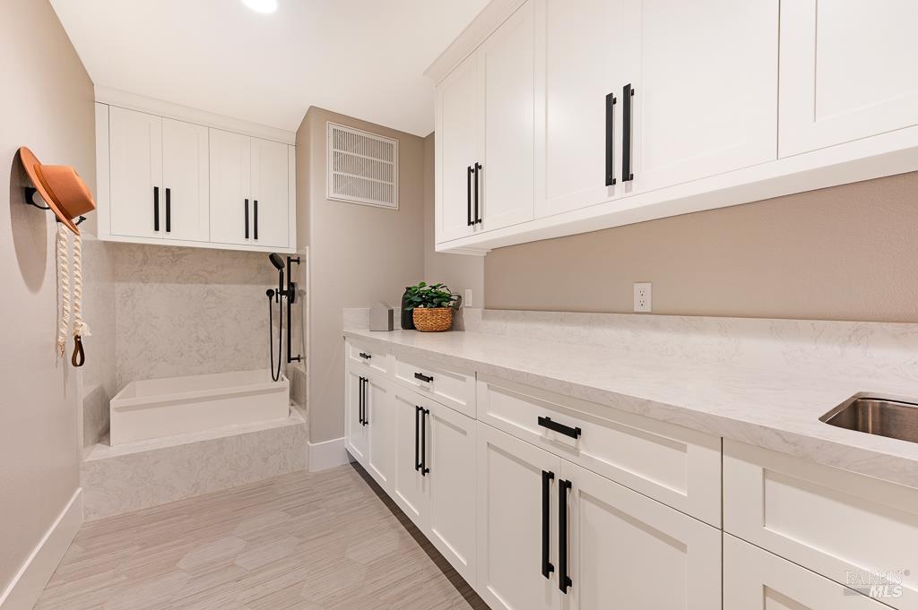 22 Oak Knoll Ct