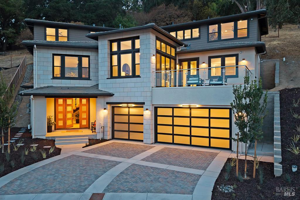 22 Oak Knoll Ct