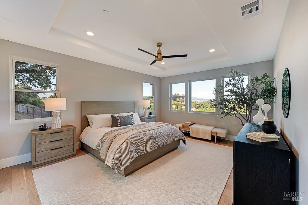 22 Oak Knoll Ct