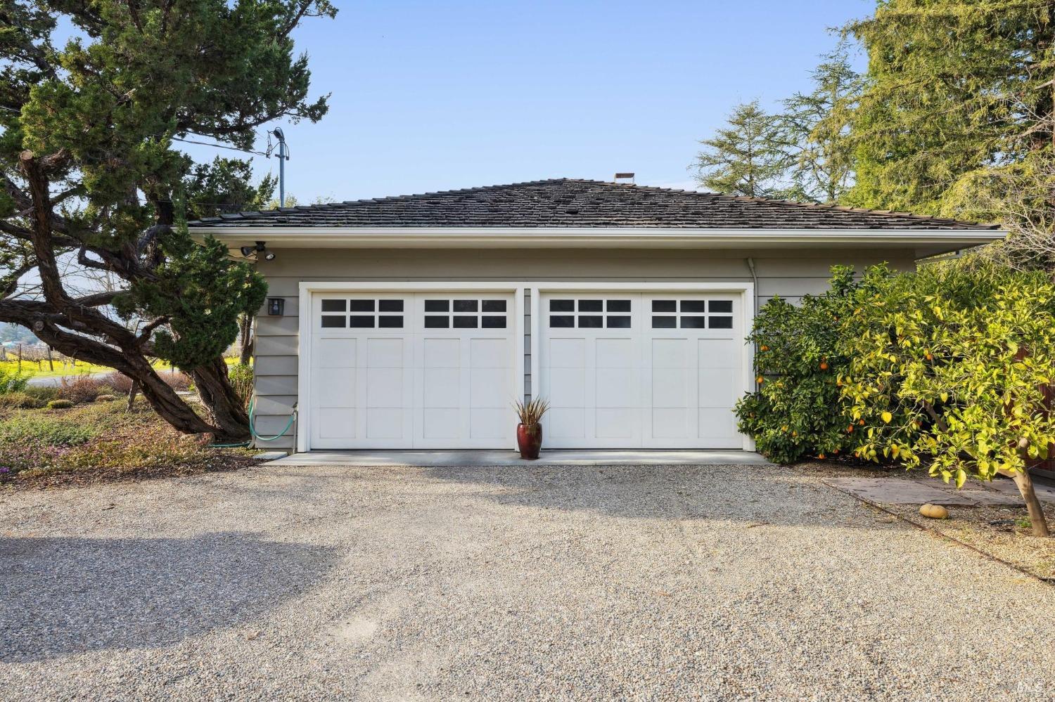 22 S Crane Ave