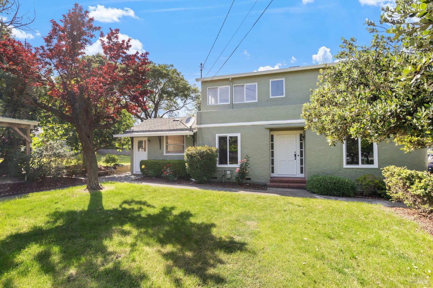 2485 Petaluma Blvd N