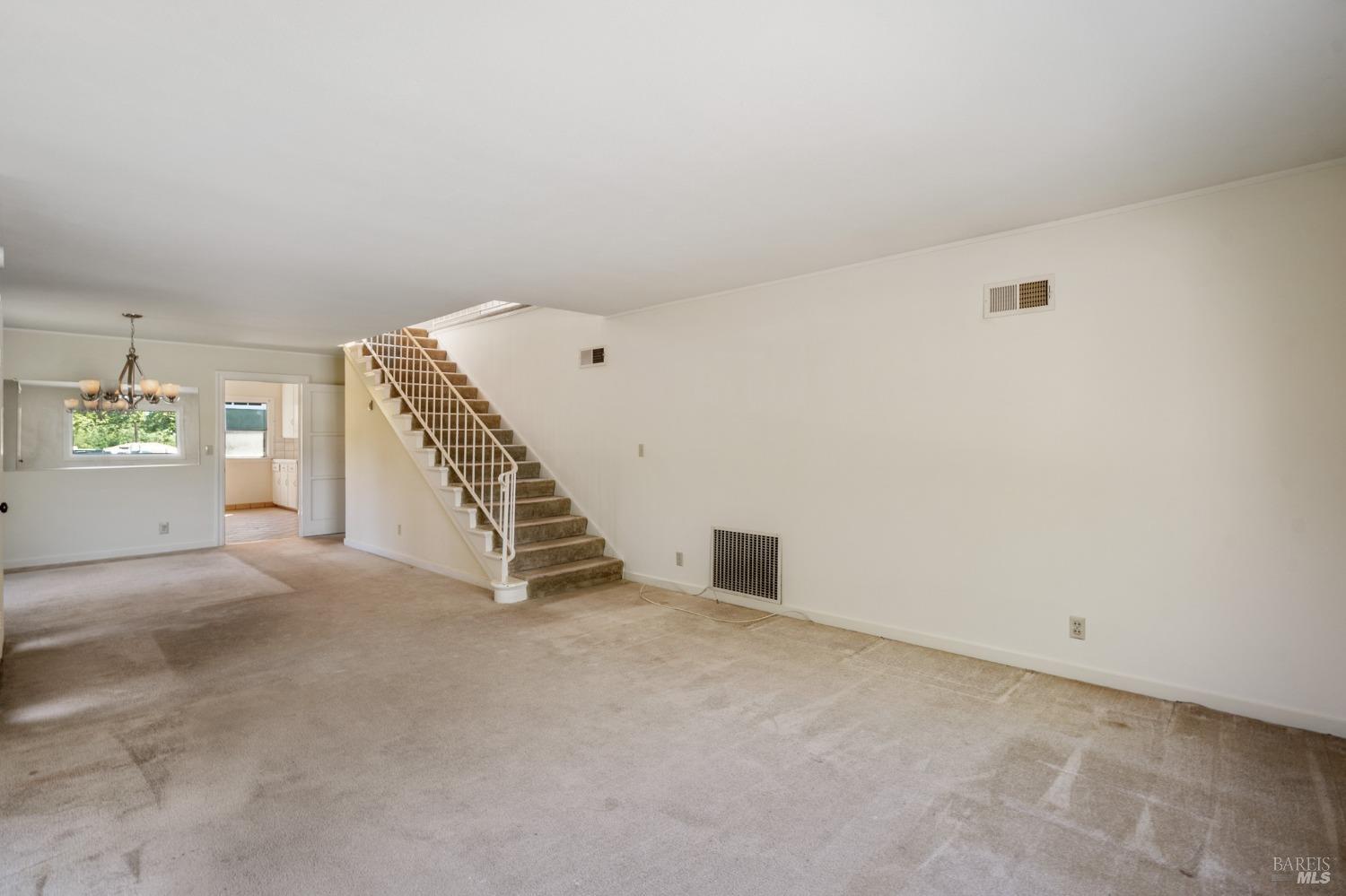 2485 Petaluma Blvd N