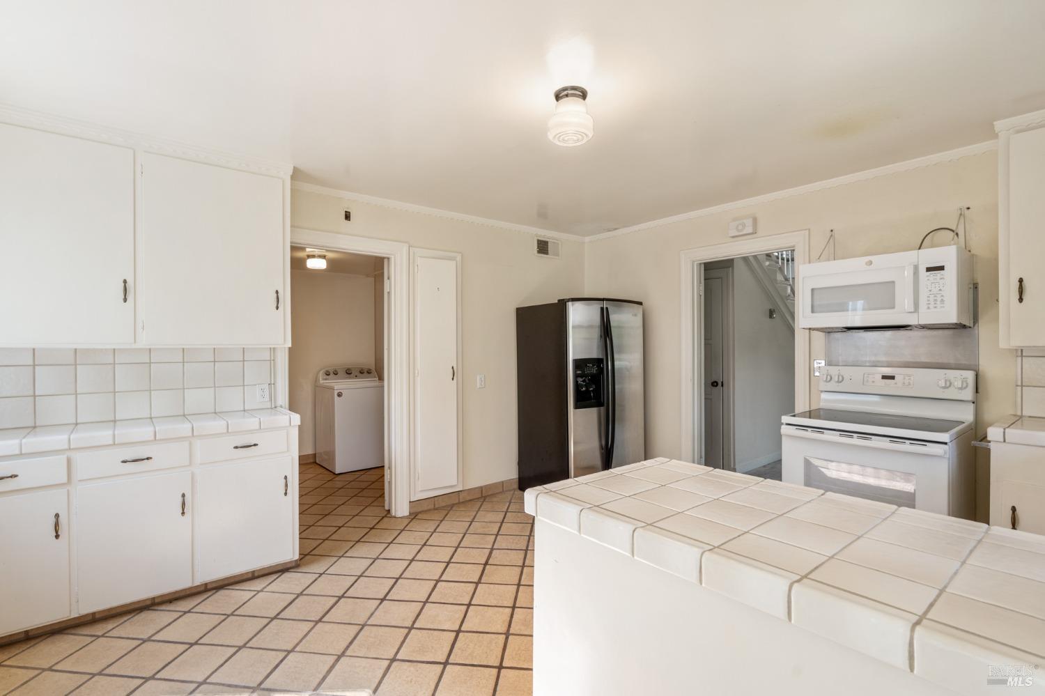 2485 Petaluma Blvd N