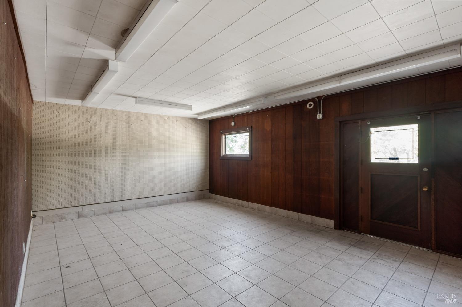 2485 Petaluma Blvd N