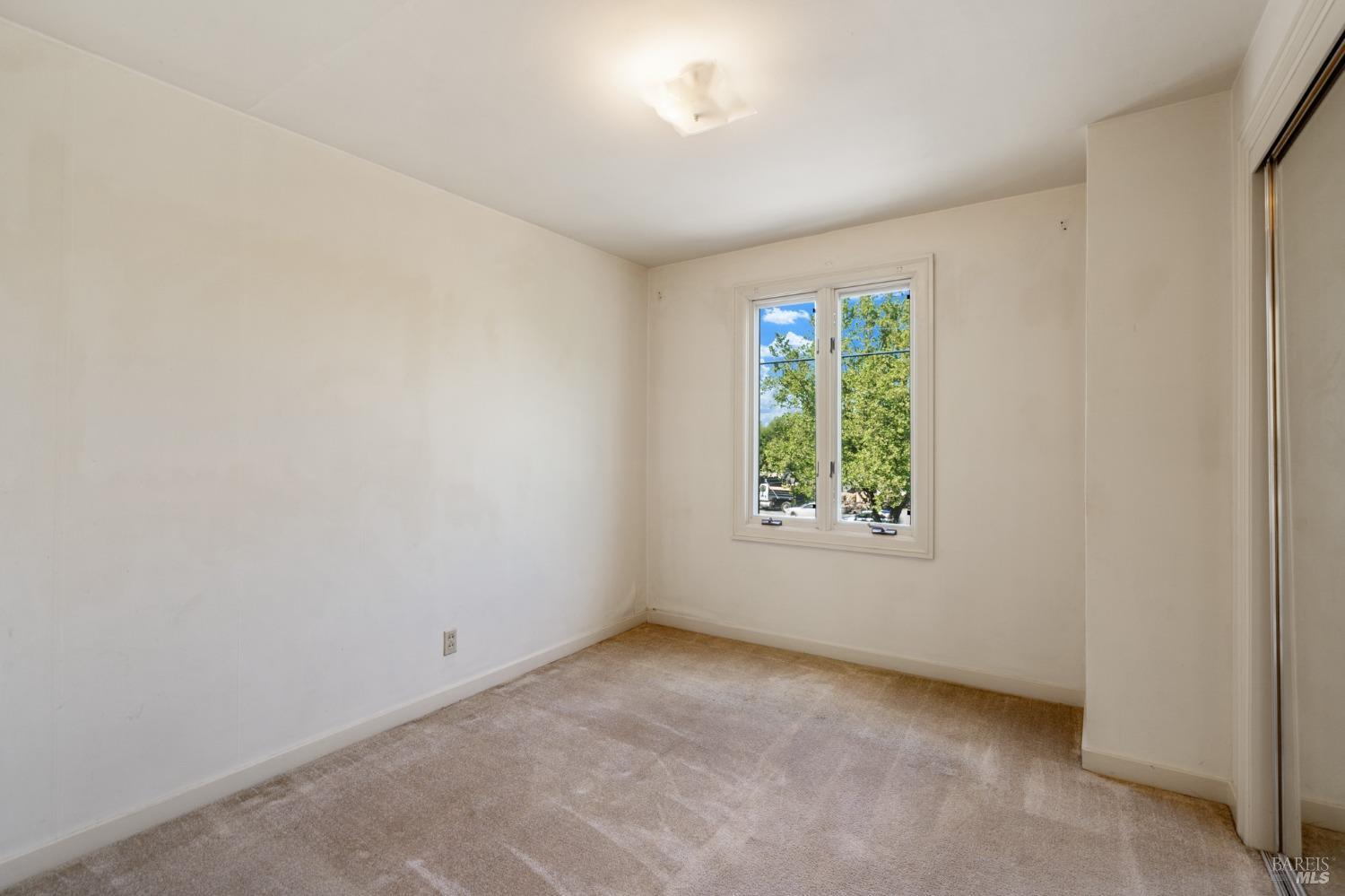 2485 Petaluma Blvd N