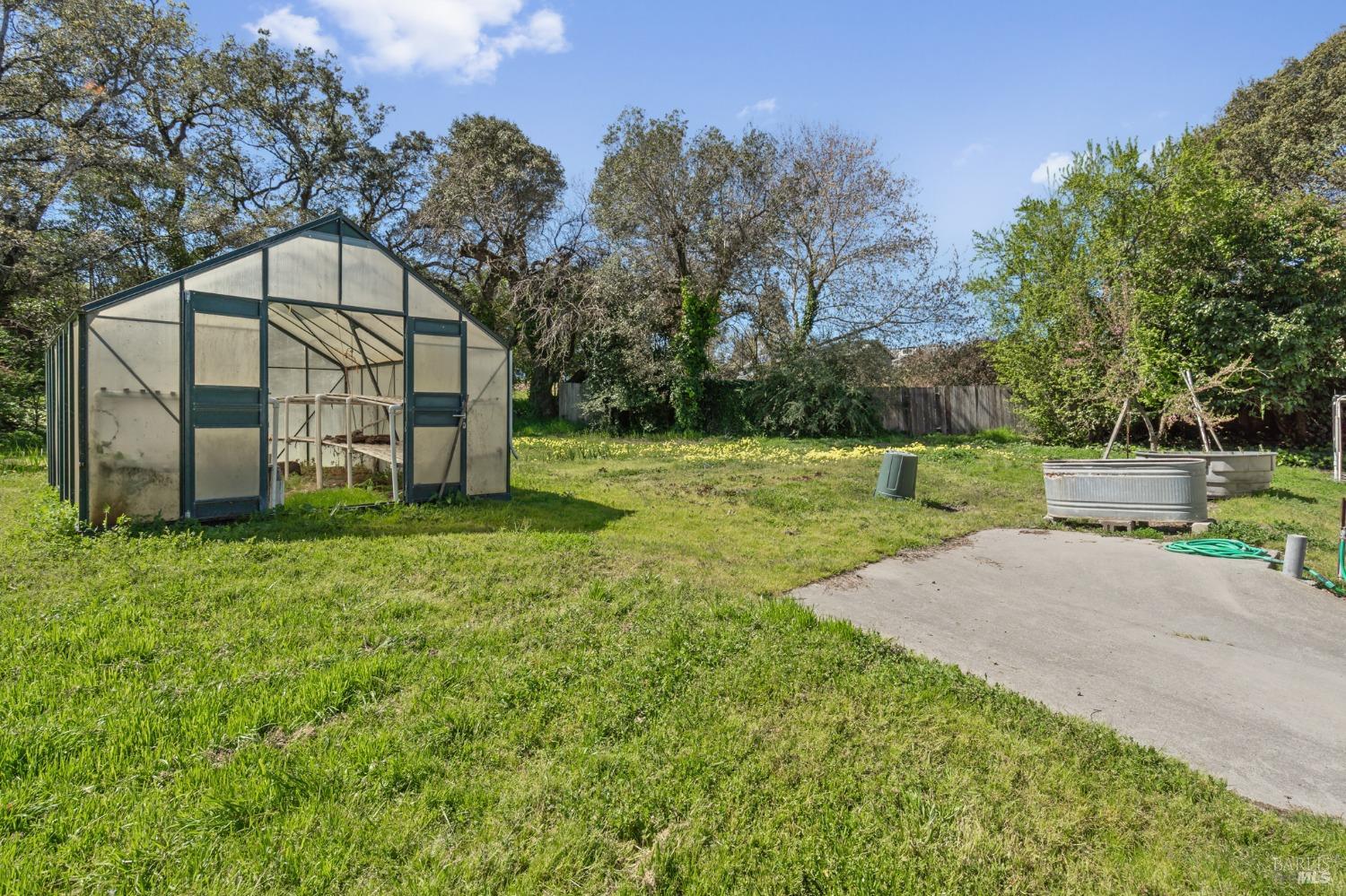 2485 Petaluma Blvd N