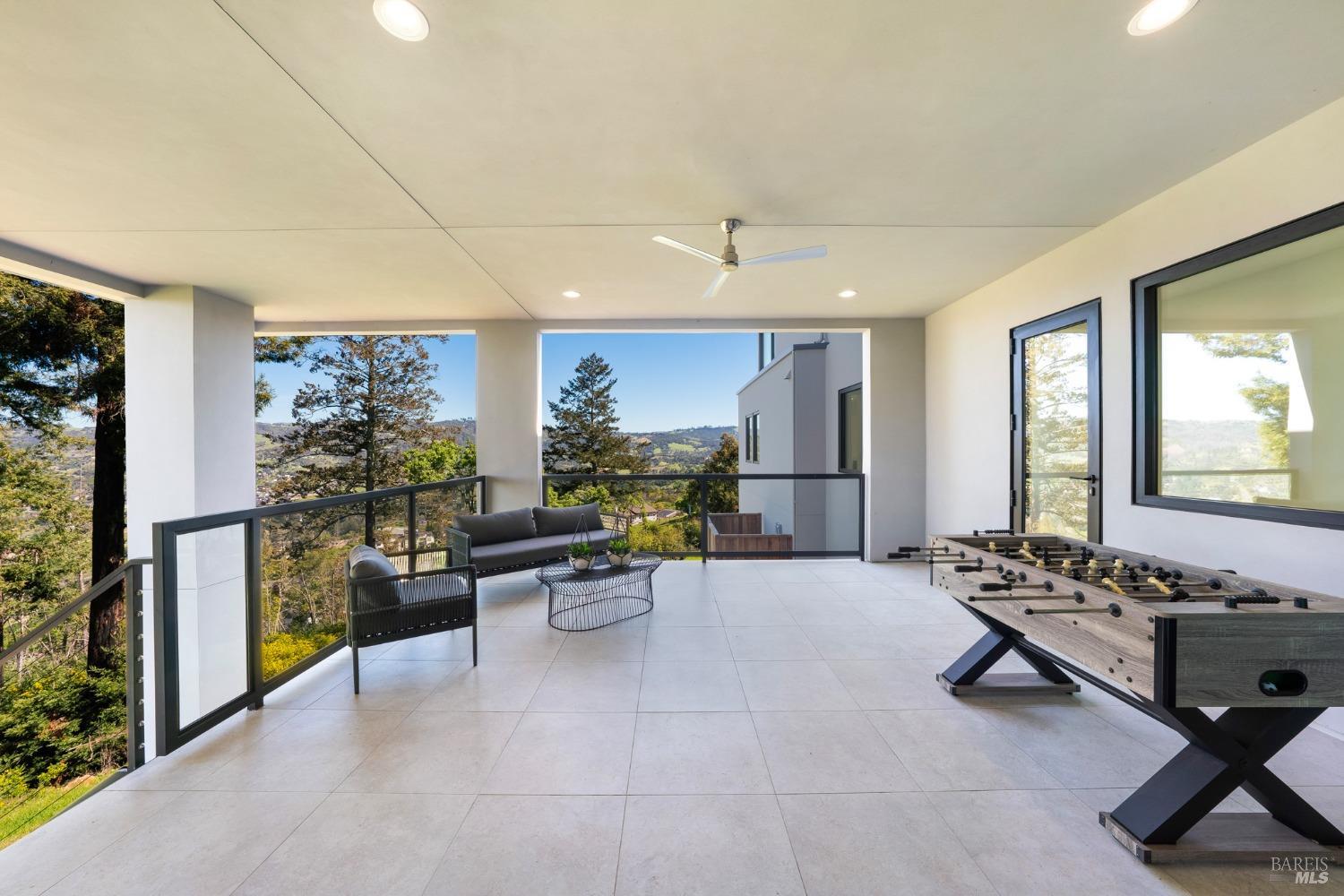 3917 Skyfarm Dr