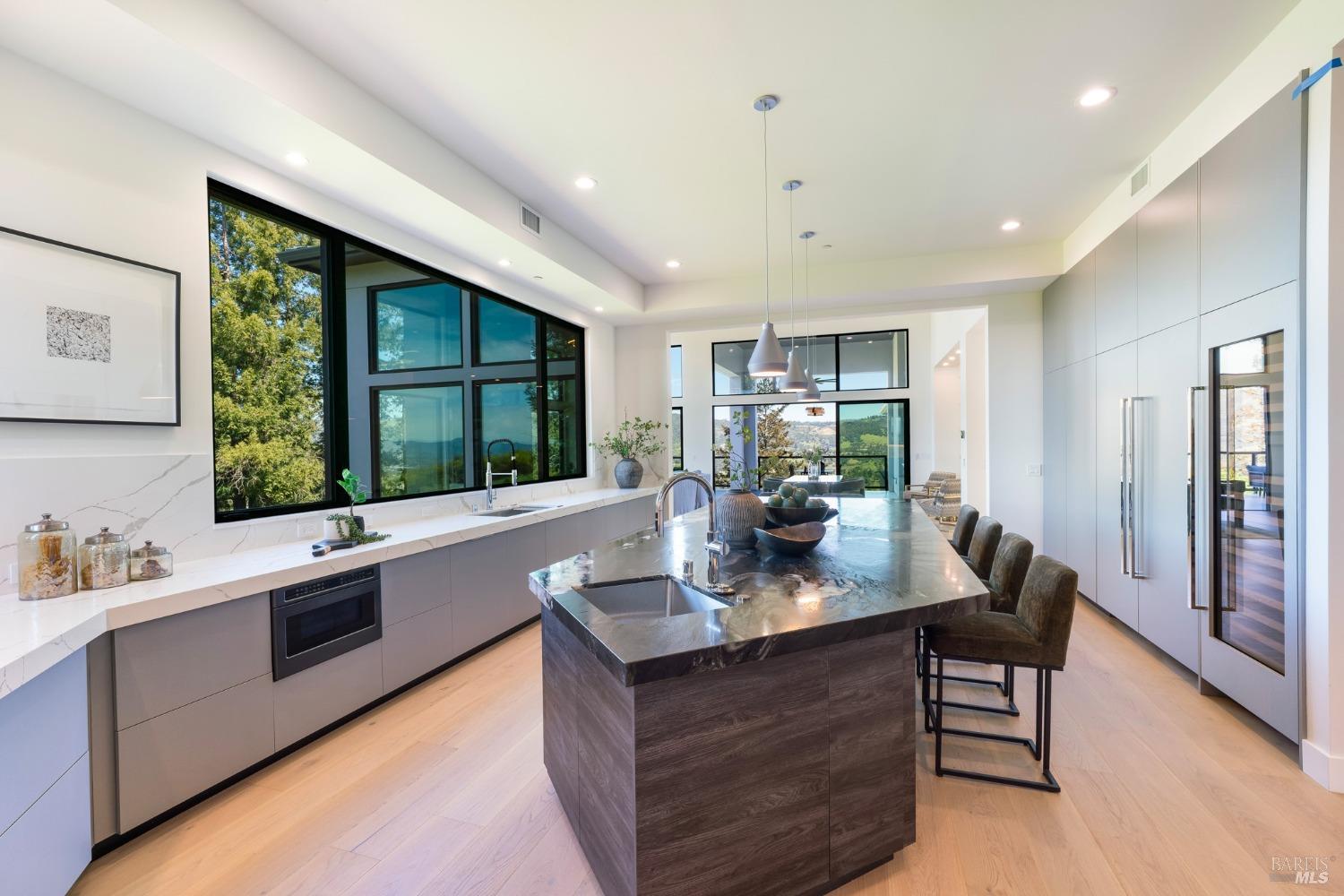 3917 Skyfarm Dr