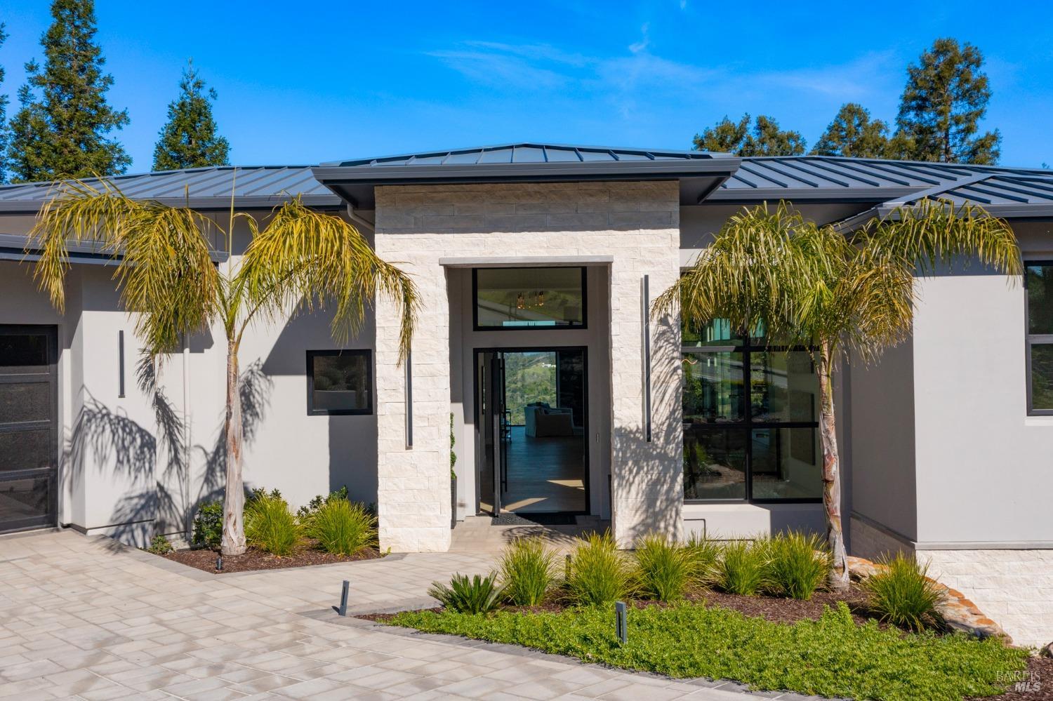3917 Skyfarm Dr