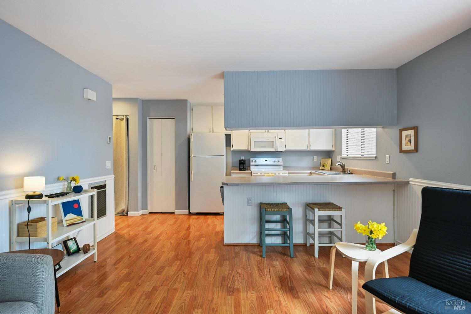 105 Virginia Ave #15