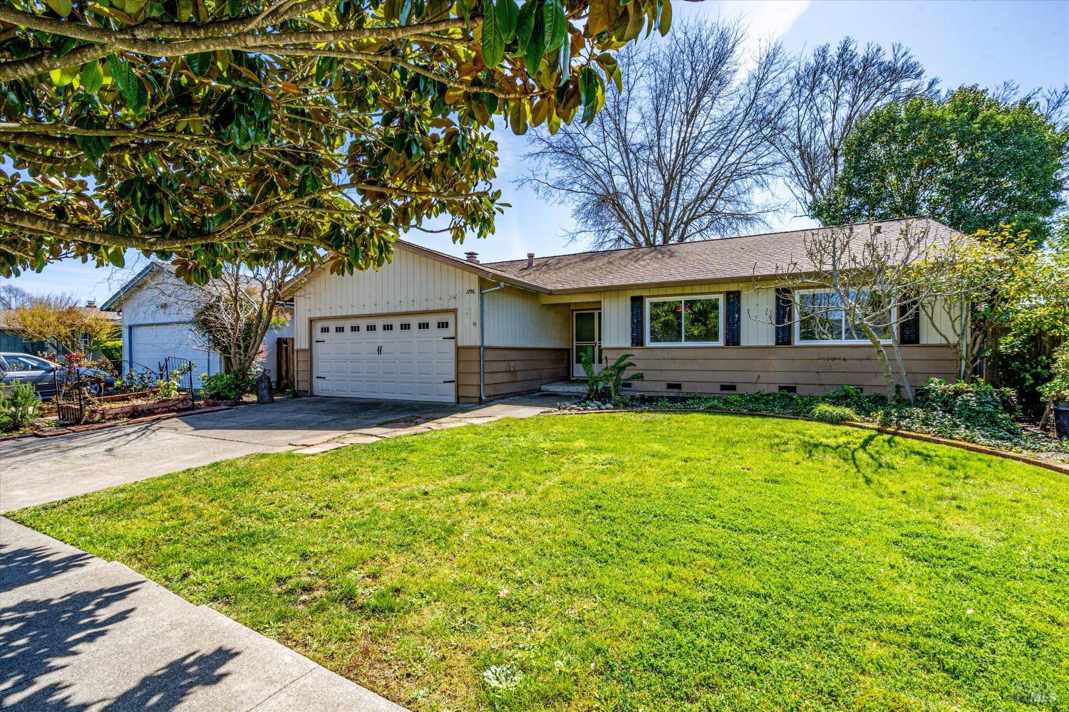 1776 Fenwick Drive