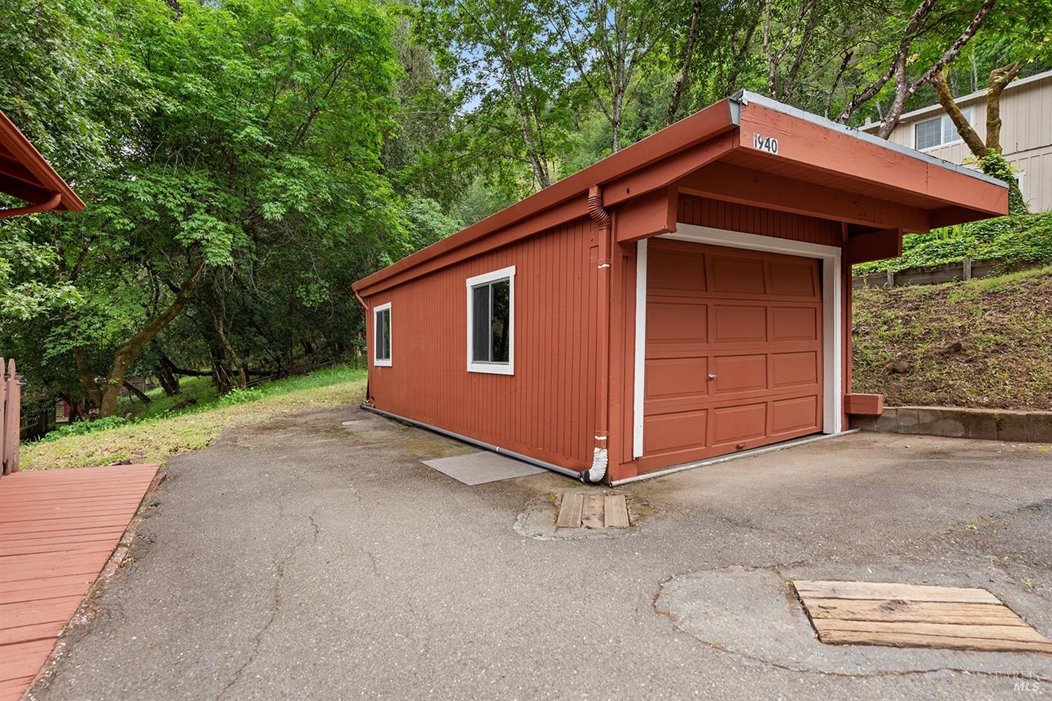 1940 N. Fitch Mountain Rd