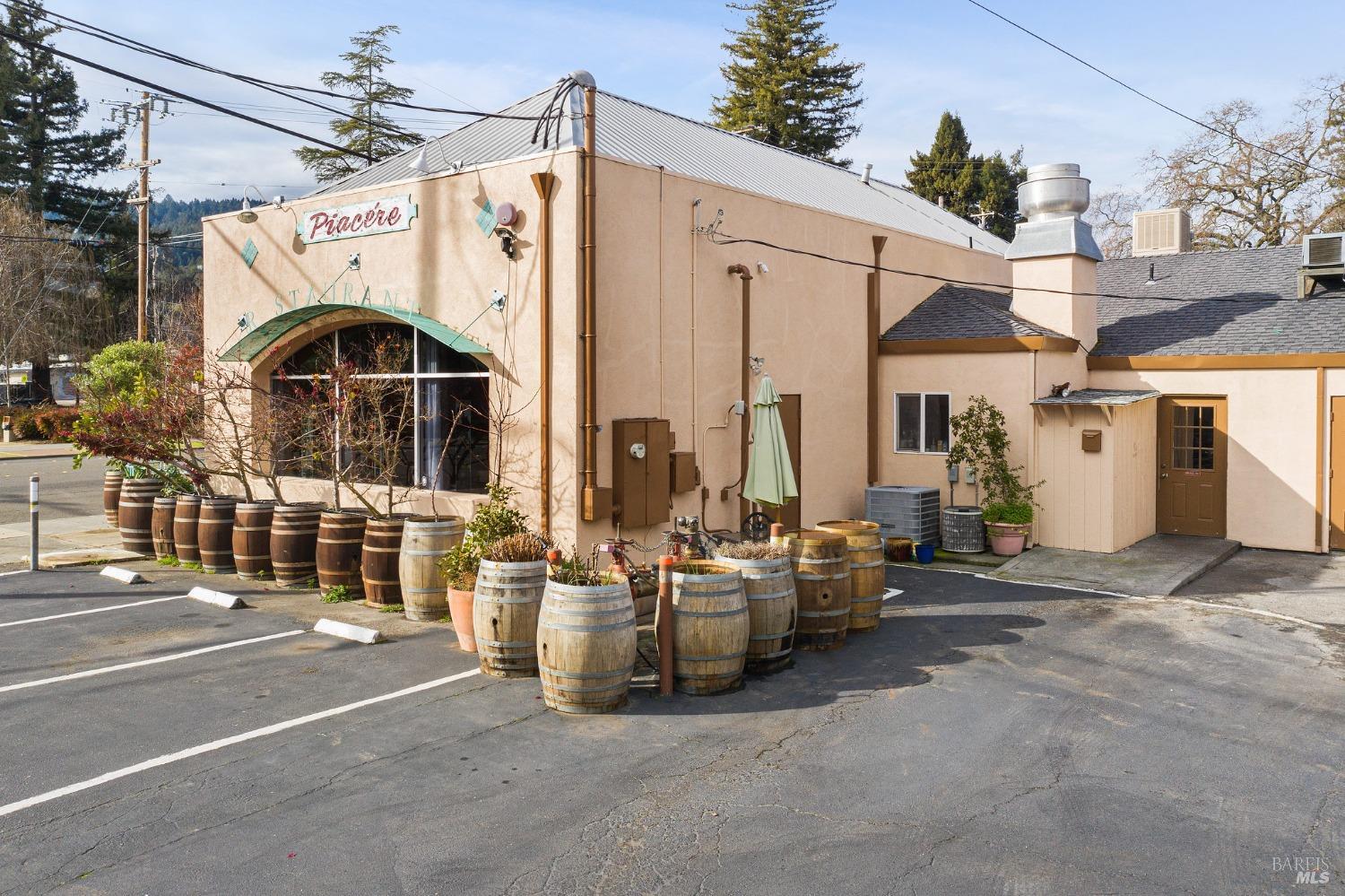 504 N Cloverdale Blvd