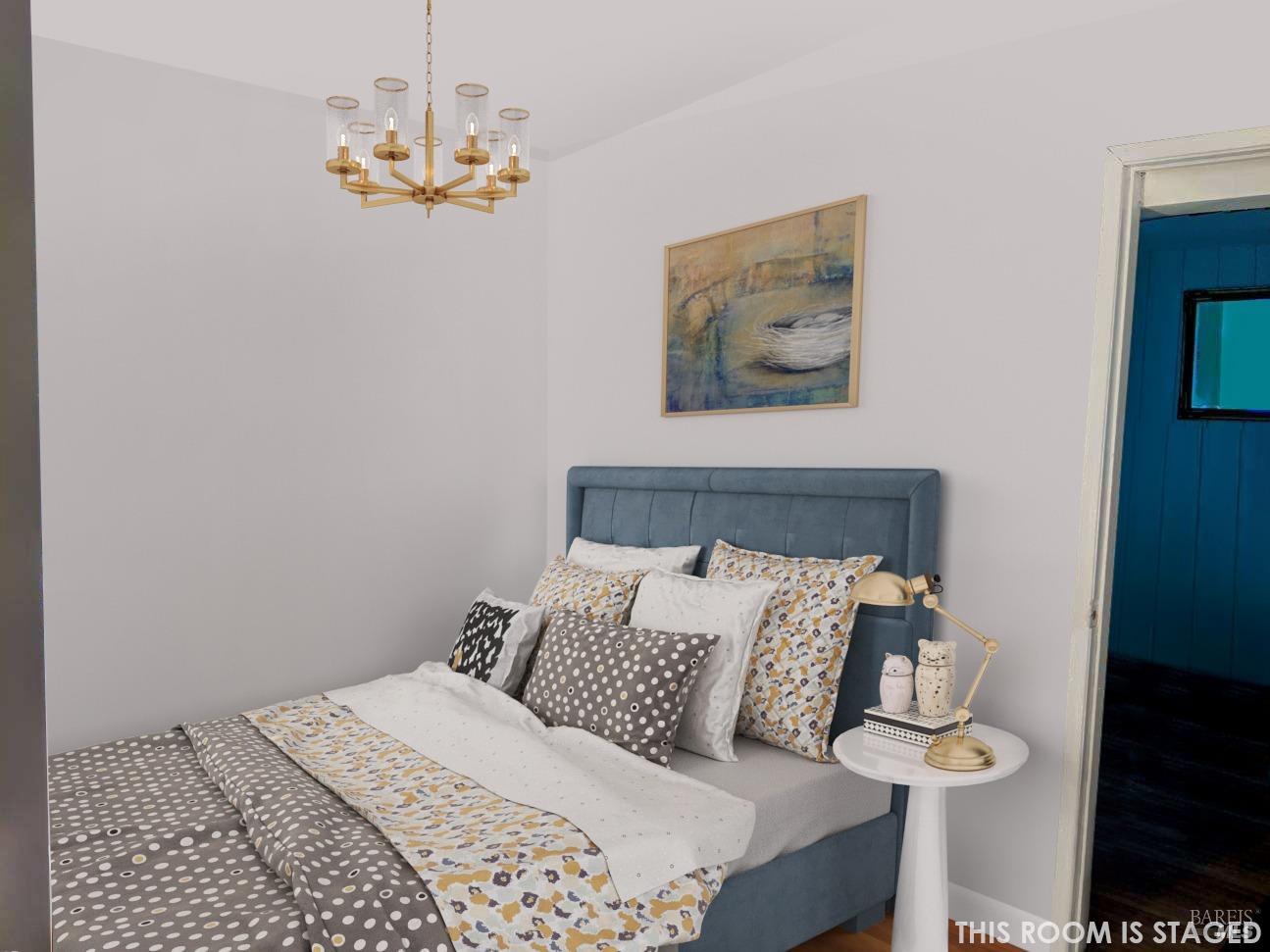 504 N Cloverdale Blvd