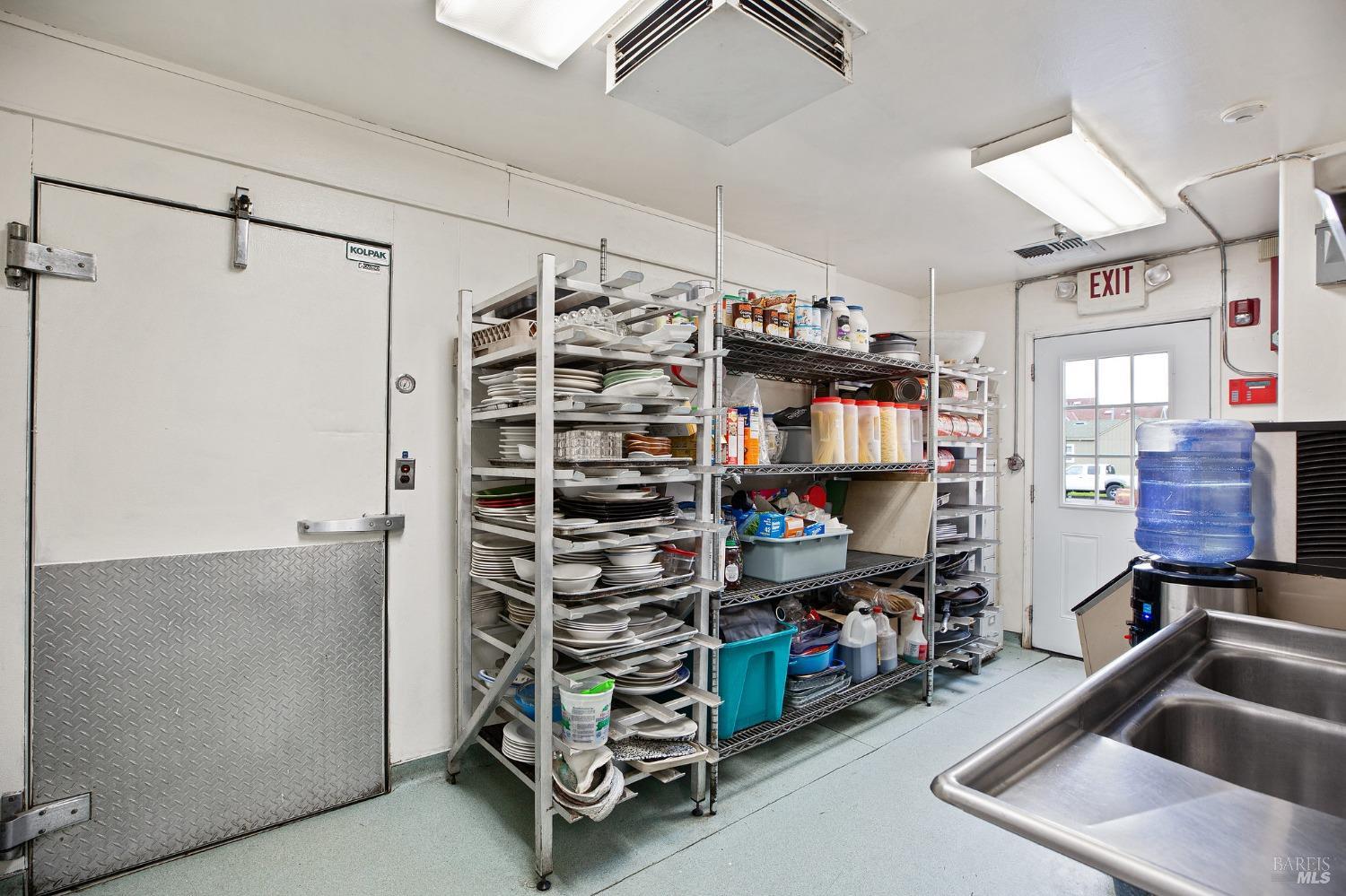 504 N Cloverdale Blvd